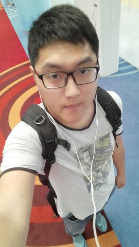 社会大摔炮主播照片