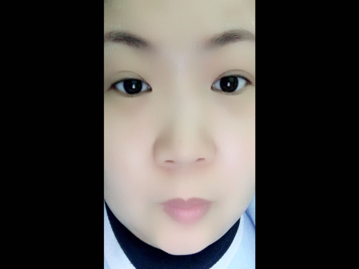 我想做只蚁后的主播照片