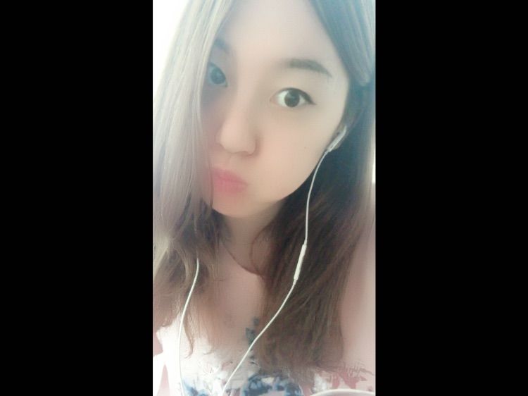 cc素颜虫虫求升级的主播照片