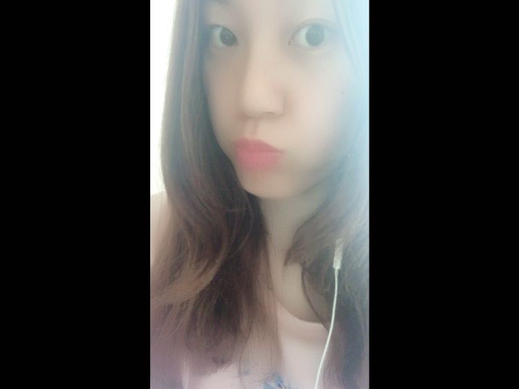 cc素颜虫虫求升级的主播照片