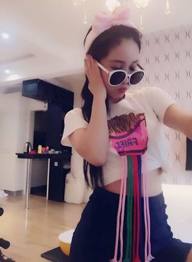 魅丽晴儿主播照片