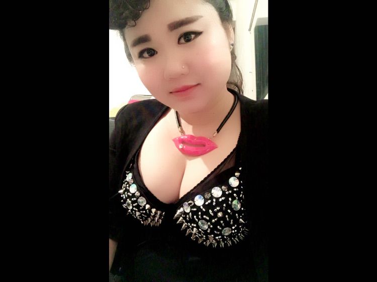 演员媛妮主播照片