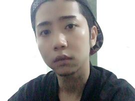 扯着嗓子唱着歌主播照片