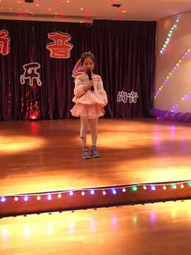 丫头唱歌给你听主播照片