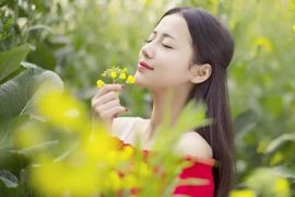 浅夏初晴r主播照片