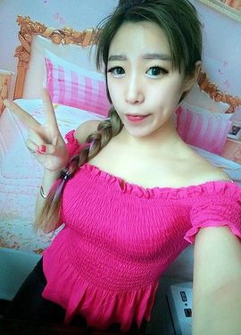 秀妍babay主播照片
