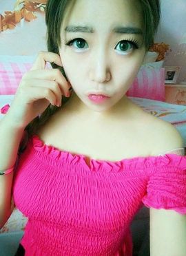 秀妍babay主播照片