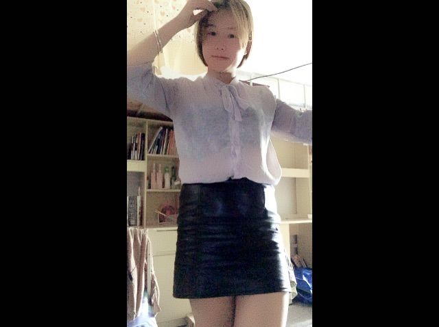 倩歐尼的主播照片