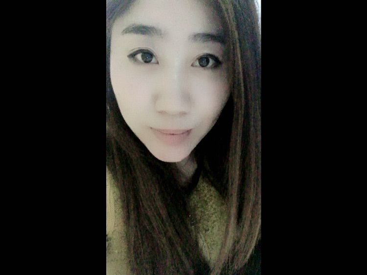 丫丫伊呀的主播照片