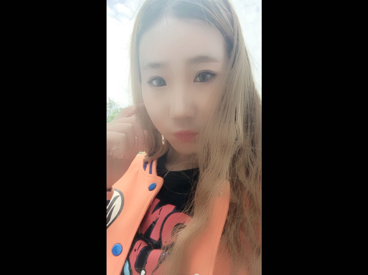 懿航啊主播照片