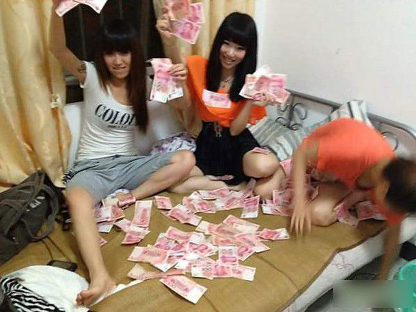 【追星赶月】的主播照片