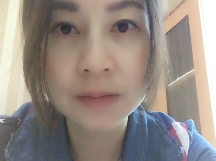 薇薇的小世界主播照片