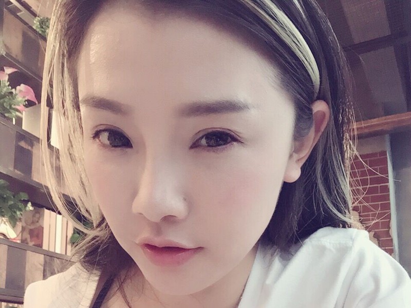 ✿天真✿的主播海报