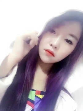 留馨尔主播照片