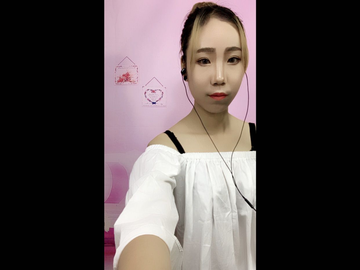 懿航啊主播照片