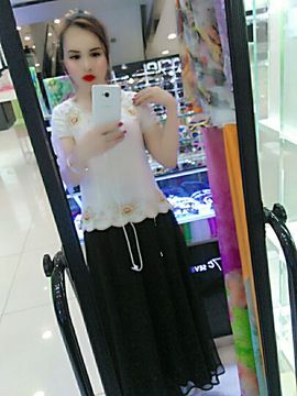 国珍万人迷女神兰兰主播照片