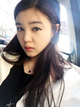 九小九，主播照片