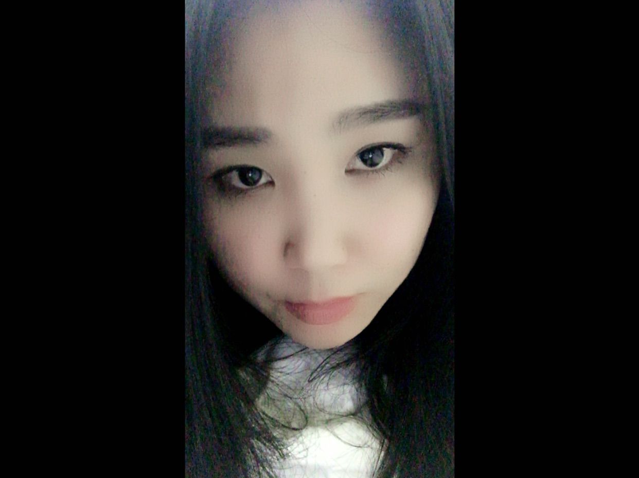 鱼鱼菇凉主播照片