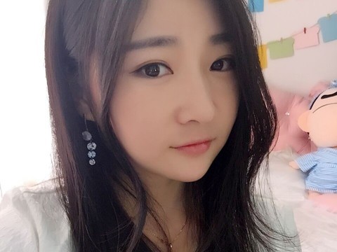 柔情小吃货⚕喃喃的喃海报