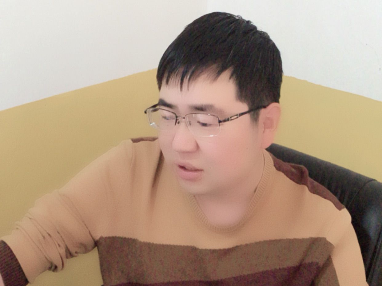 鎘璧老王主播照片