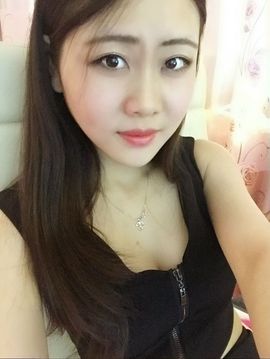 奕露西$唱歌主播照片