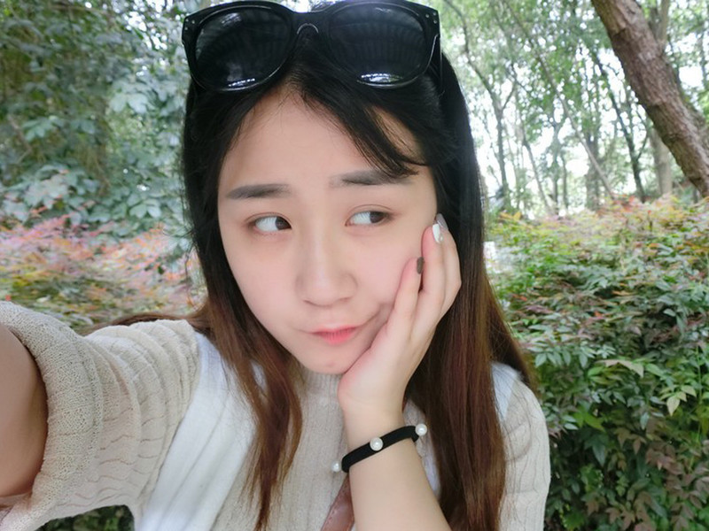 曾静儿的主播海报