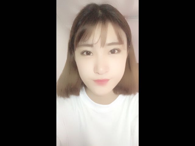 c曹曹的主播照片