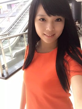 七七，新人求关注主播照片