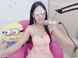 爱笑千千主播照片