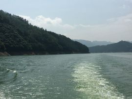 宋城直播间主播照片