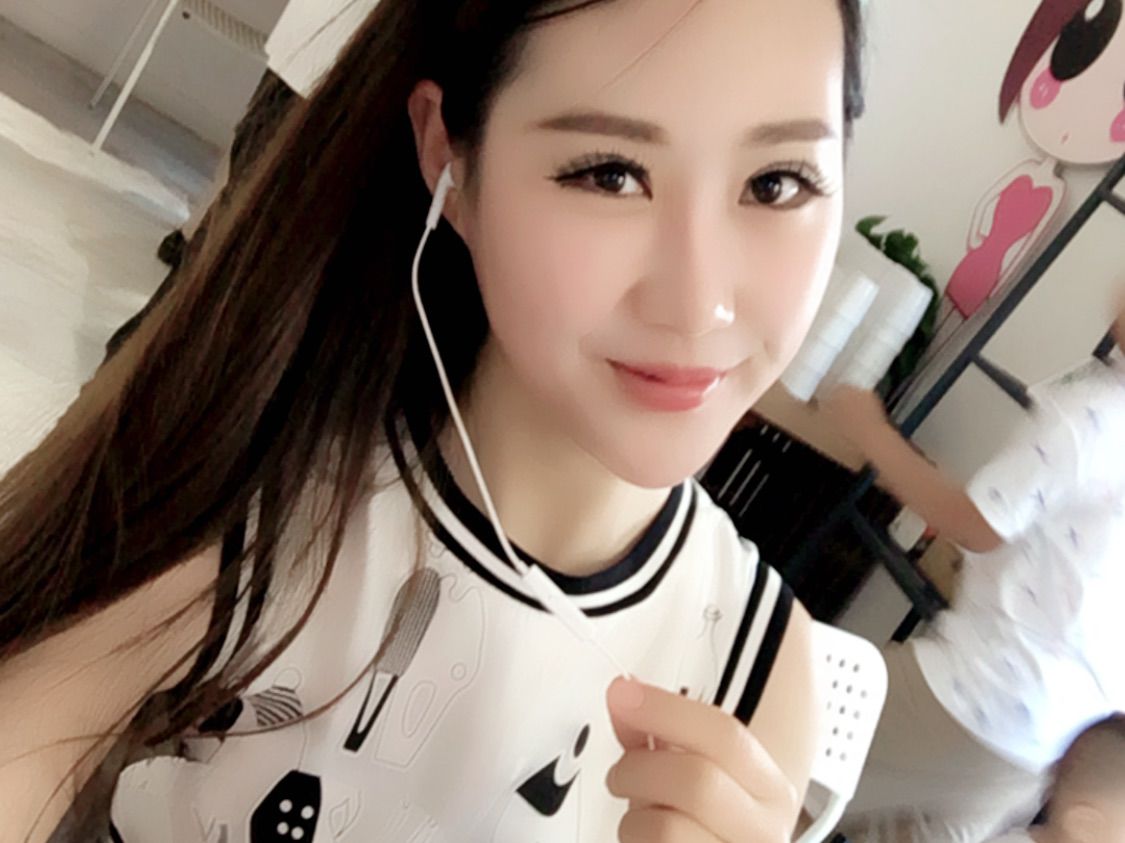 大话戏游的主播照片