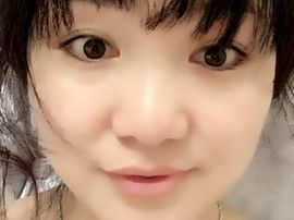直播生活的二Y主播照片
