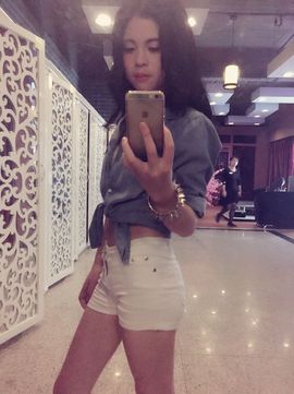 宛凡🐺🐺主播照片