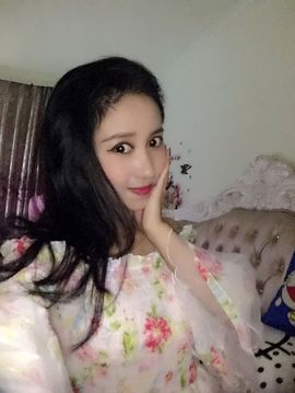 魅丽晴儿主播照片