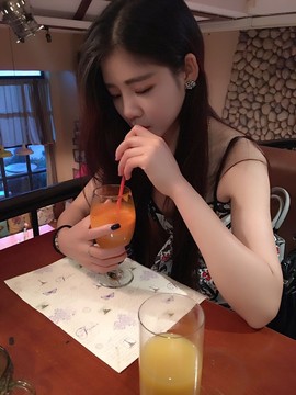 Angel洋洋主播照片