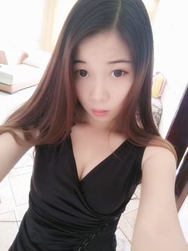 亲切家族主播照片