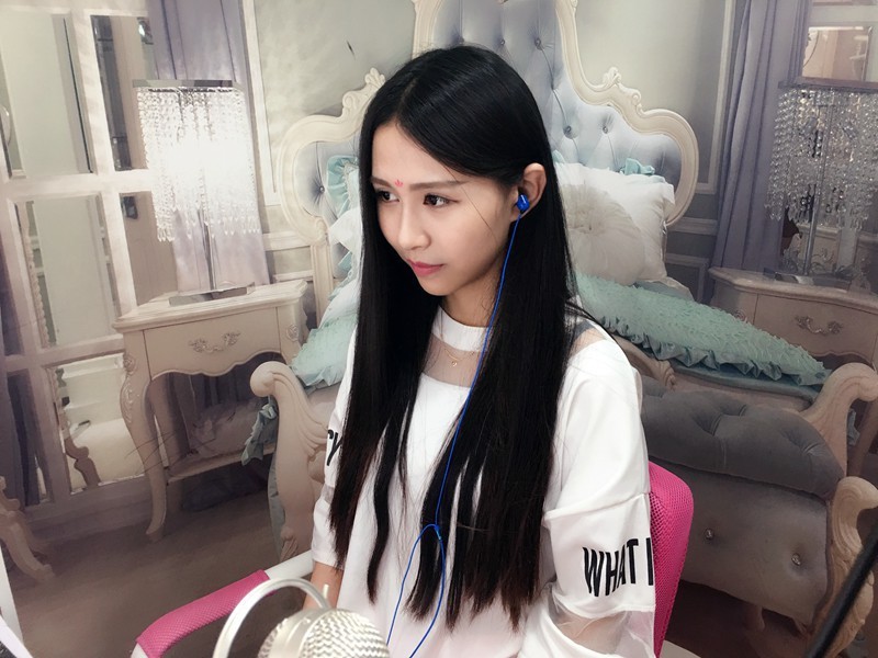 【名扬】❤喜儿第2天的主播海报