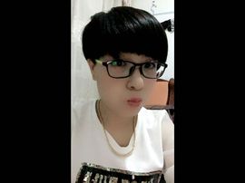 💋红唇爱上香烟主播照片
