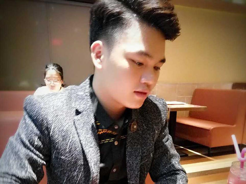 Alvin刘备的主播海报