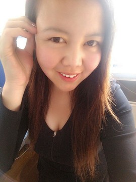 素颜～倾城主播照片