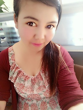 素颜～倾城主播照片