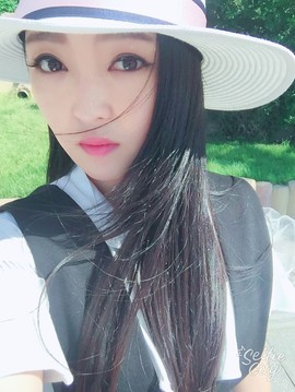 风中的风铃主播照片
