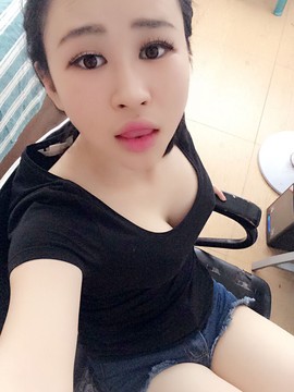 风中的风铃主播照片