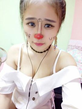 易妹子回归主播照片