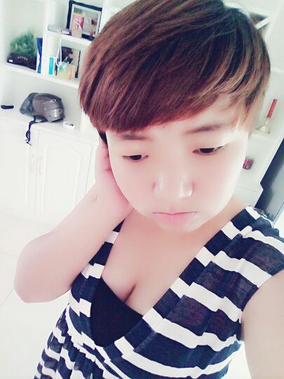 年轻小妈咪的主播照片