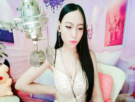 阿曲儿。主播照片