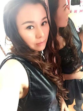 秀心乐主播照片