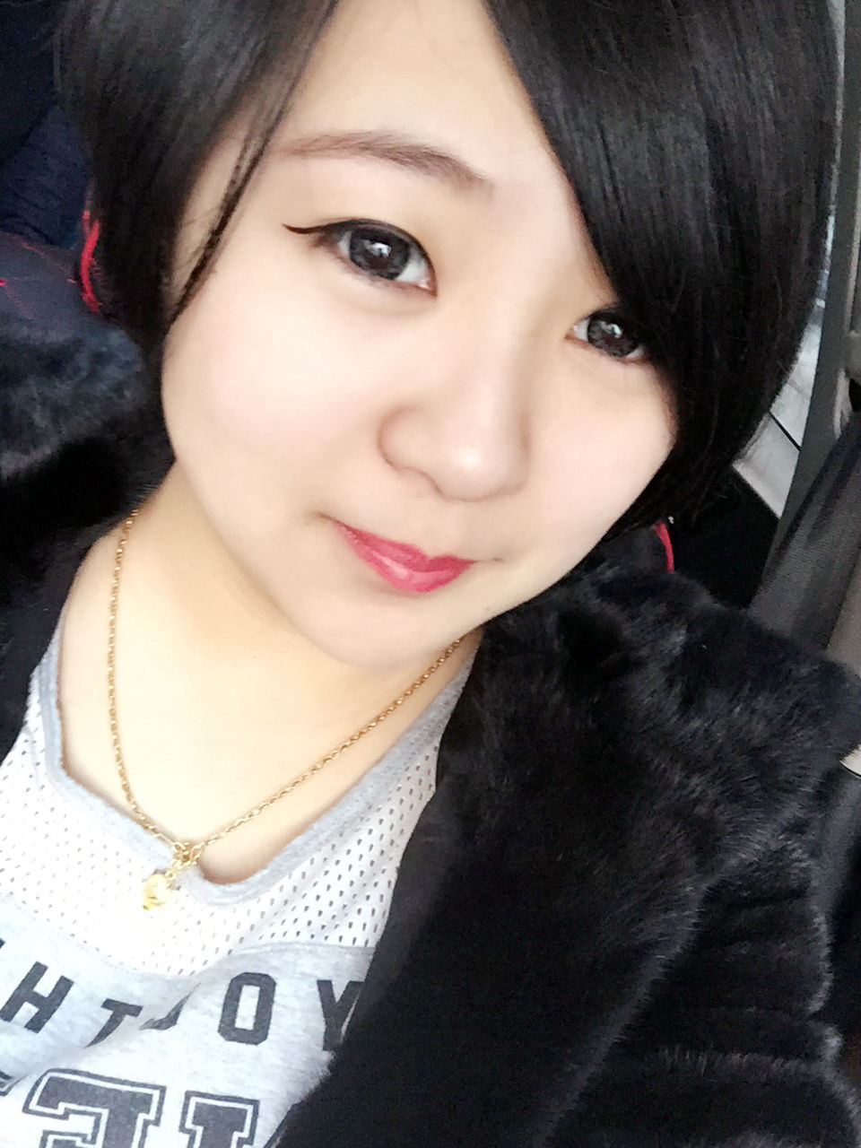 ╰❥丶谁在爱你﹍☂的图片