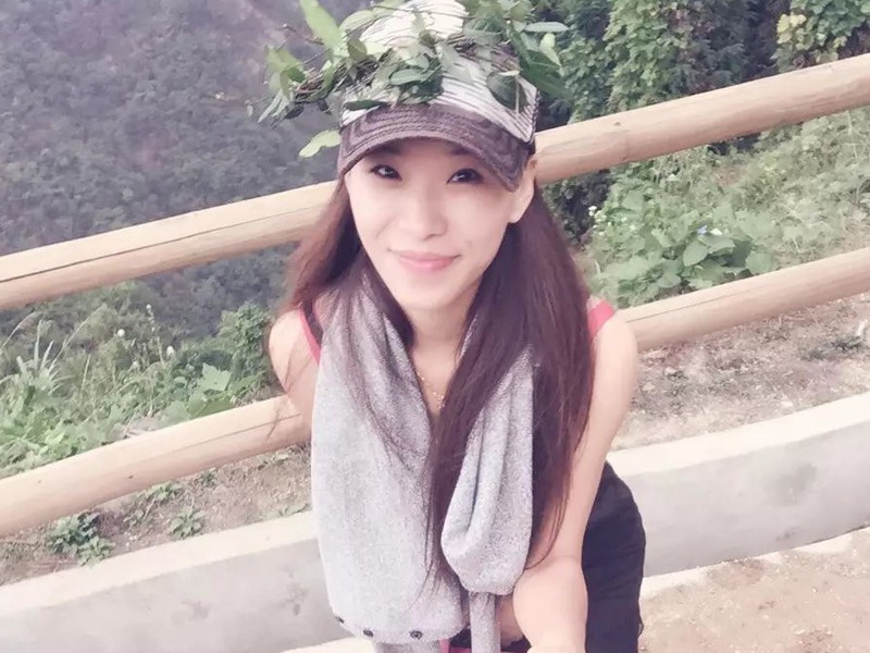 💋四月💕的主播海报