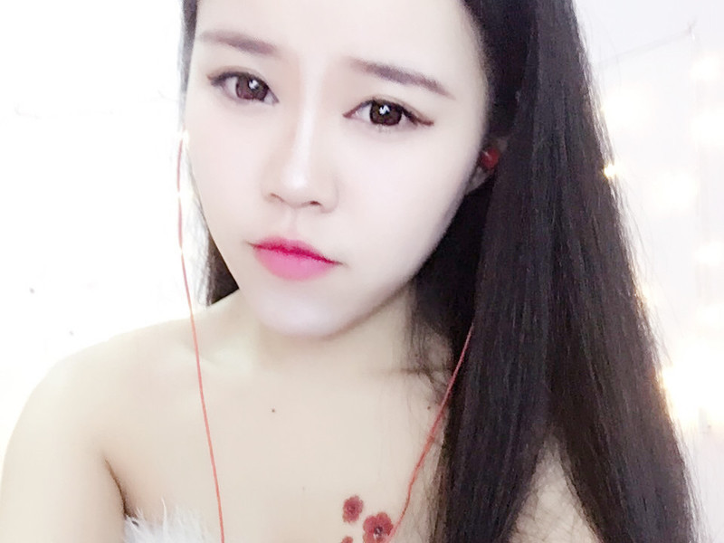 舞神✿小七蓝瘦香菇的主播海报